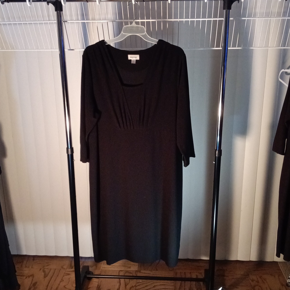 Black Dress long sleeves w/design. 22/24